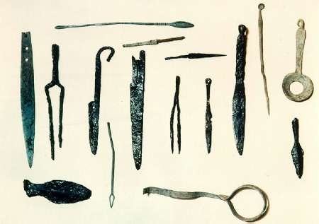 antichi strumenti chirurgici ad epidaurus