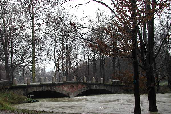 l'inondazione del 27 novembre 2002 - foto Franco Isman