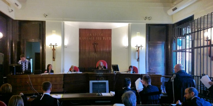 l'udienza al Tribunale di Monza